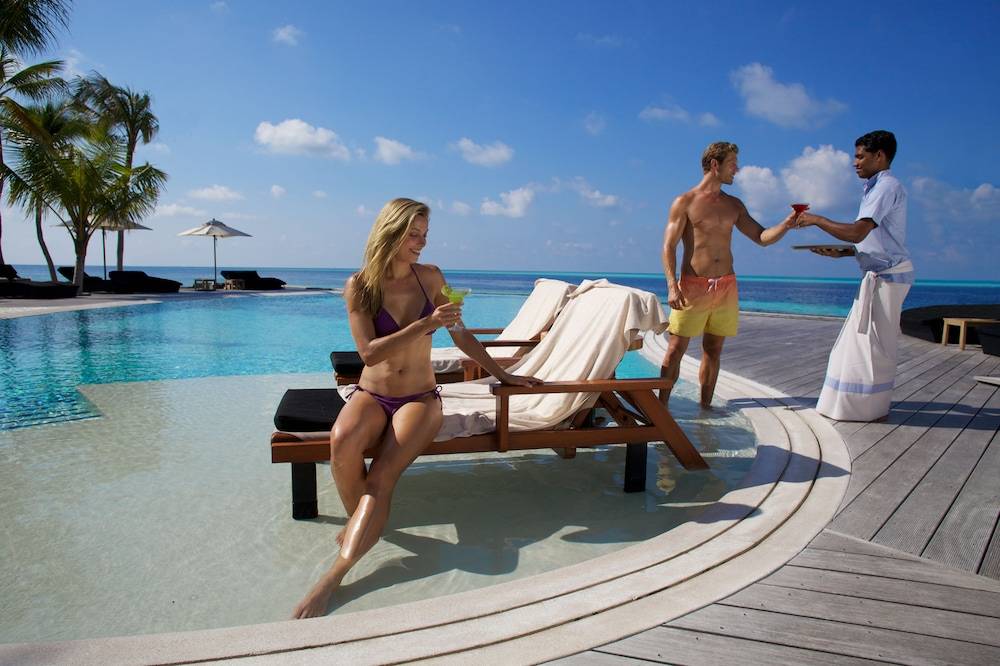 Infinity pool