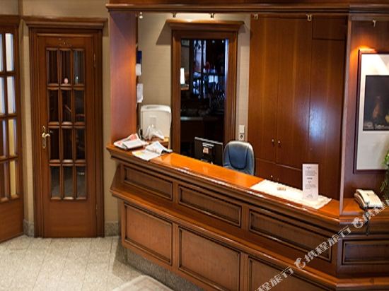 Hotel Interior/Public Areas