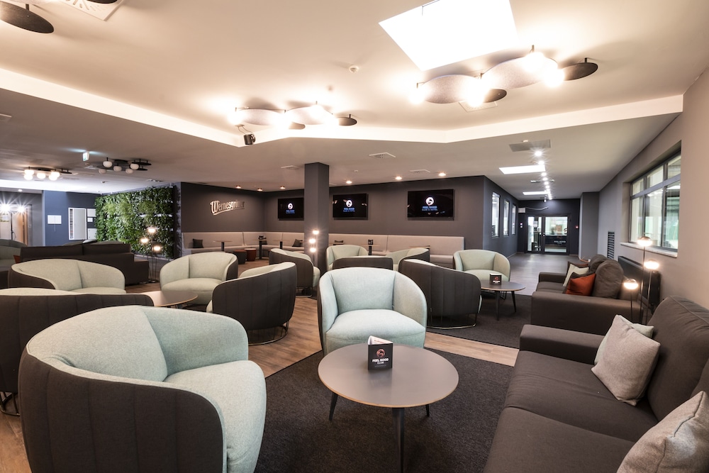 Feel Good Hotel