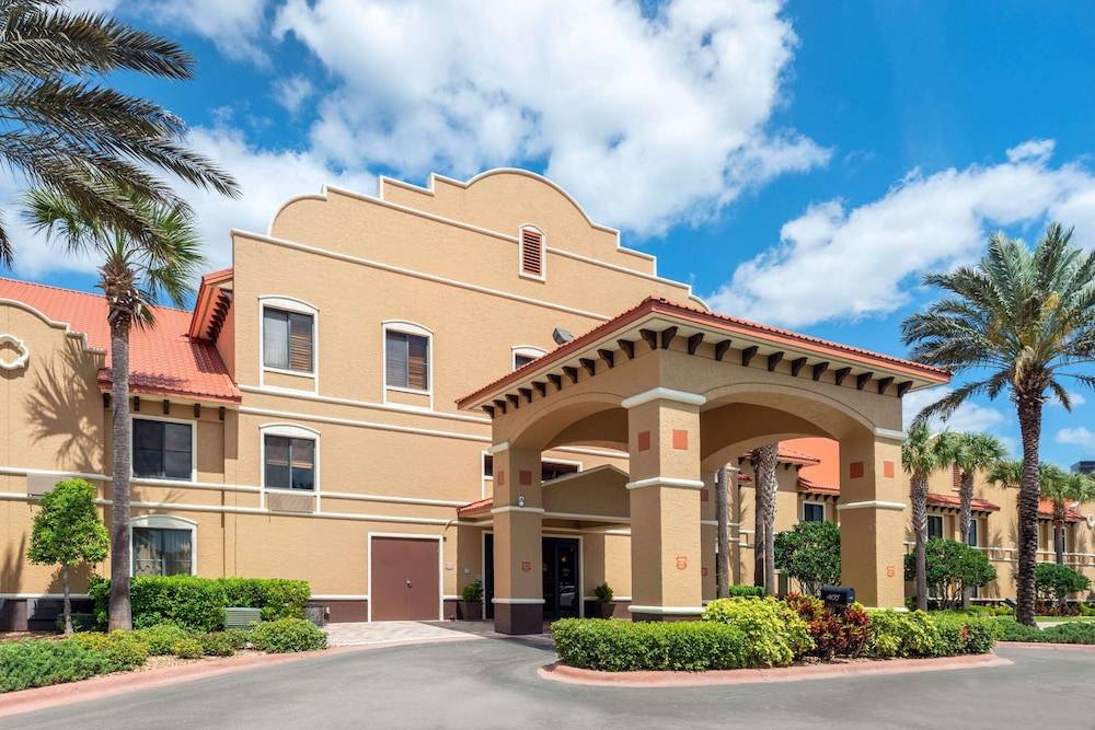 Clarion Inn Ormond Beach at Destination Daytona - featured photo