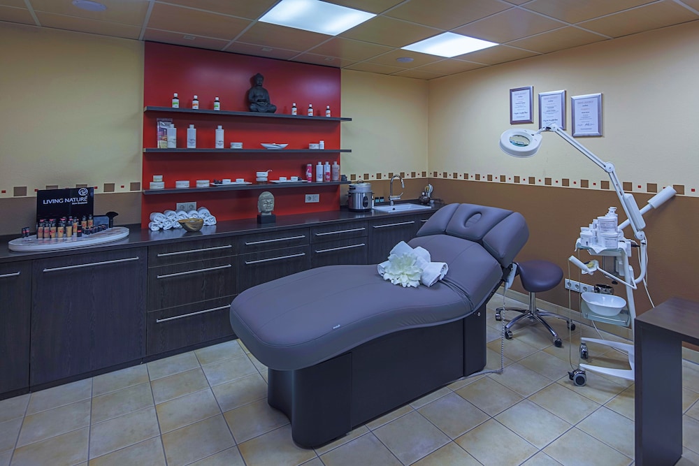 Facial