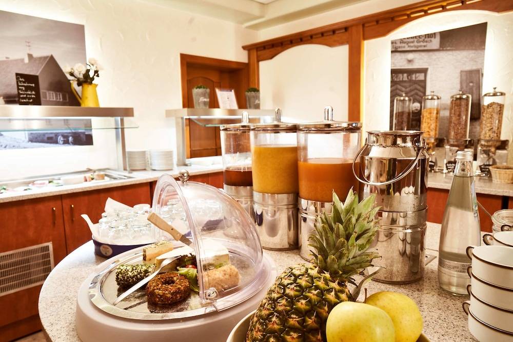 Breakfast buffet
