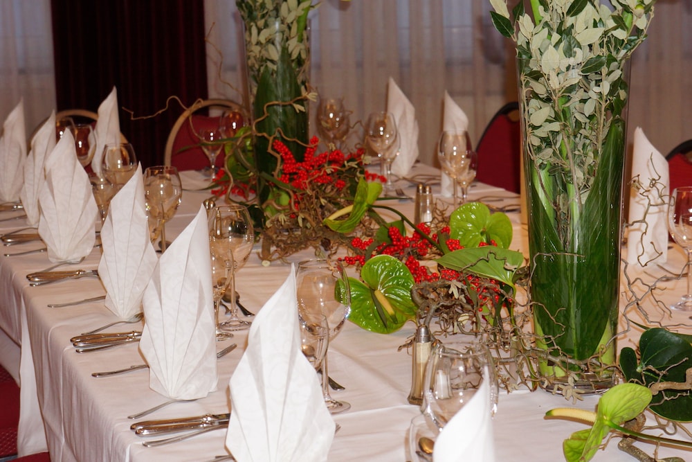 Indoor wedding