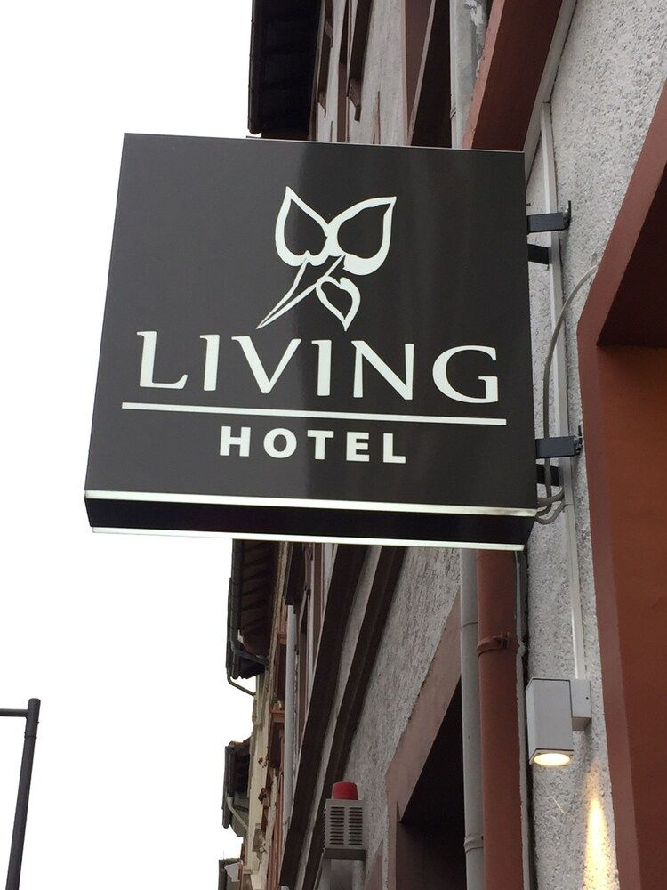 Hotel Fly In