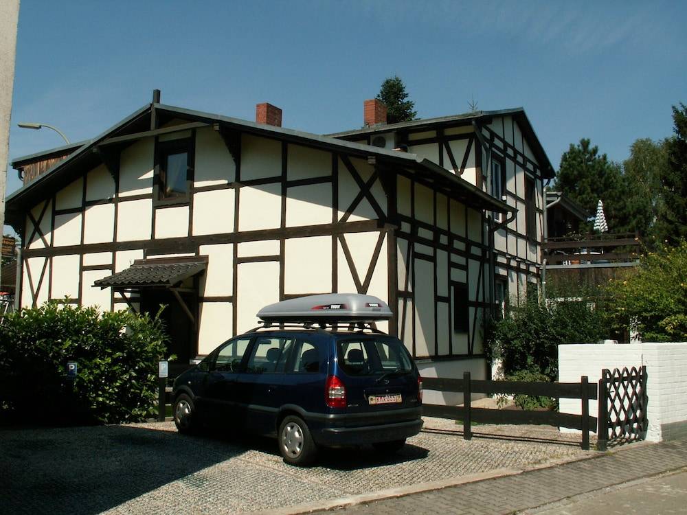 Primary image
