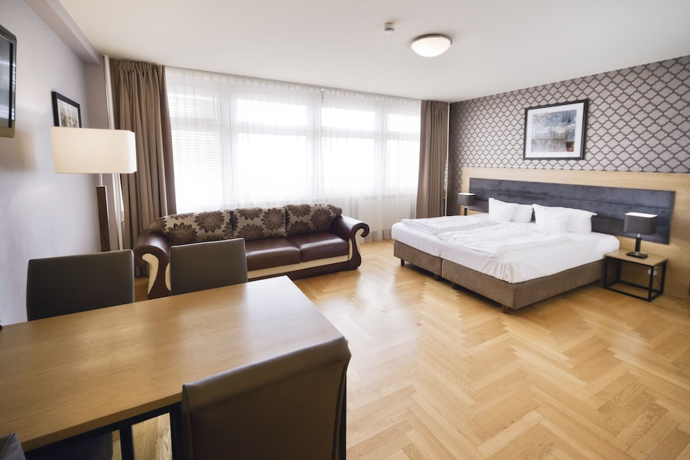 AMC Apartments Bundesallee