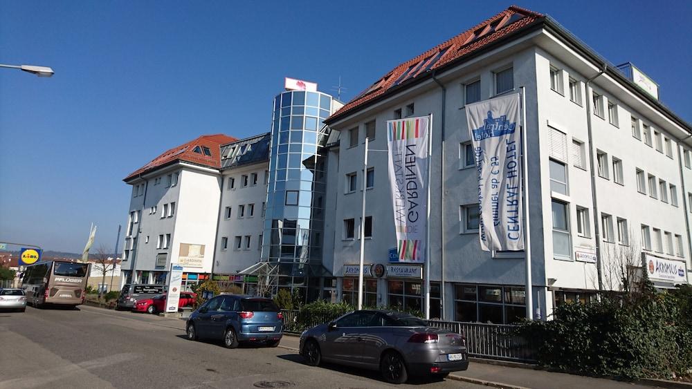Central Hotel
