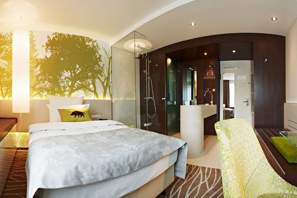 Steigenberger Airport Hotel, Frankfurt, Germany - Business room