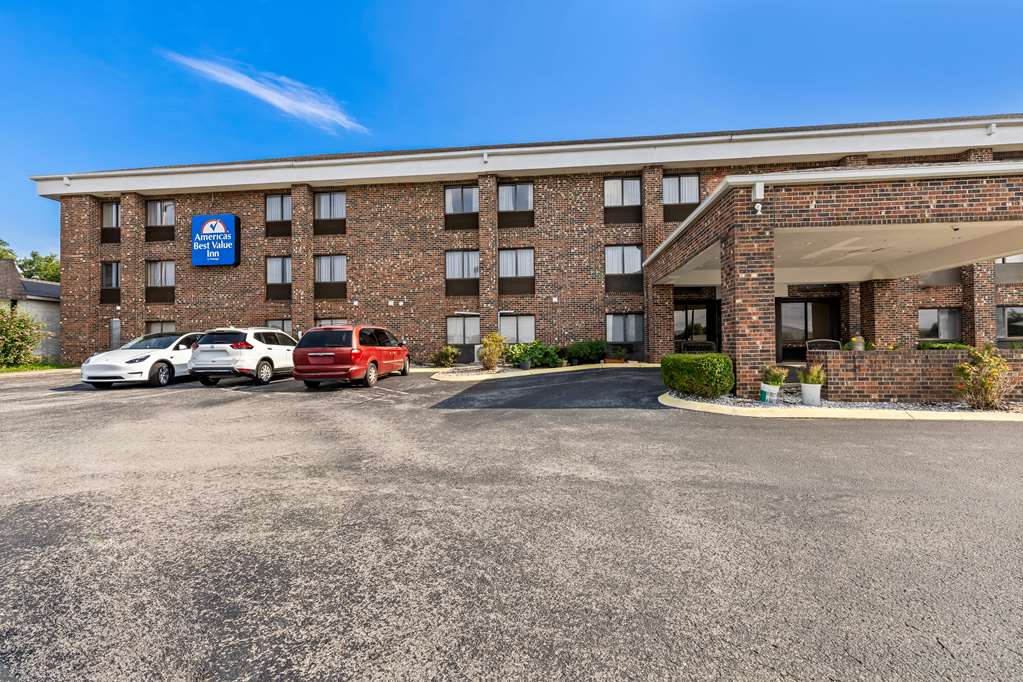 Americas Best Value Inn McMinnville - photo 5