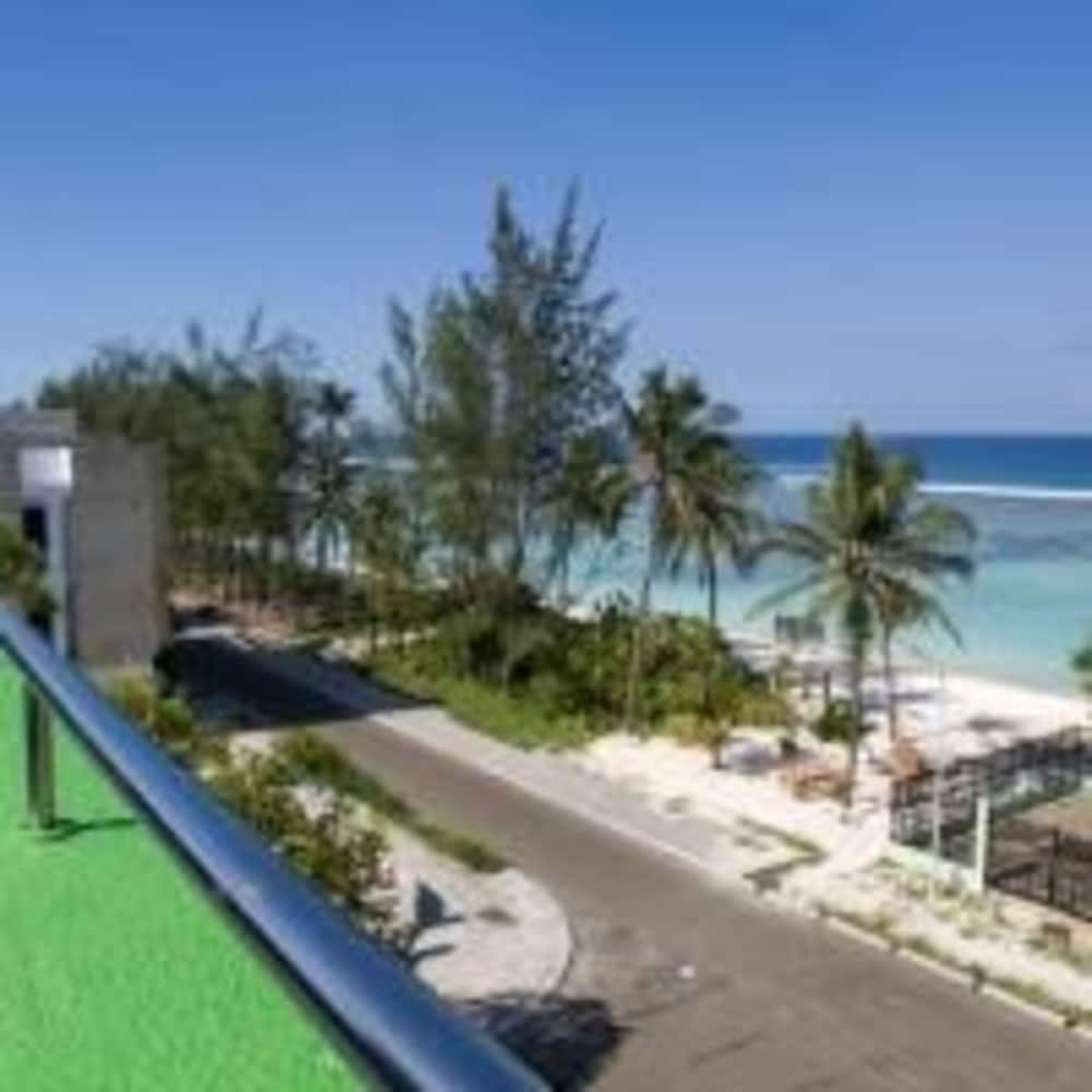 Beach/ocean view