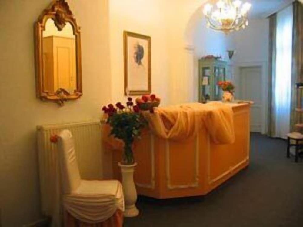 Spa reception