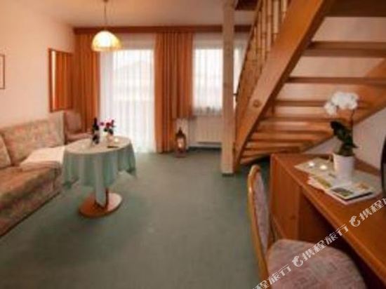 Hotel Interior/Public Areas