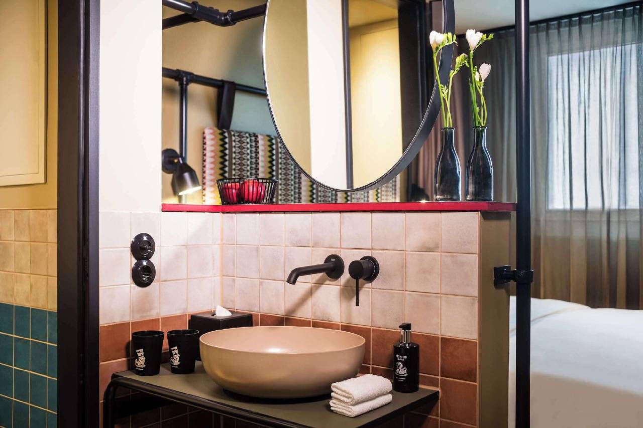 Guest room amenity