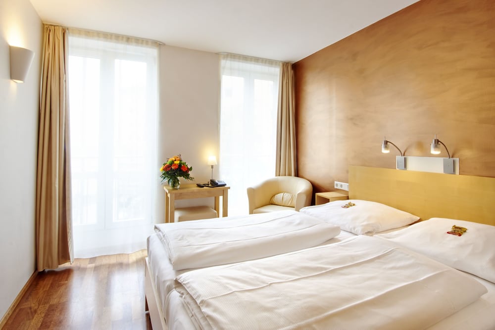 Town Hotel Wiesbaden kleines Privathotel in Bestlage