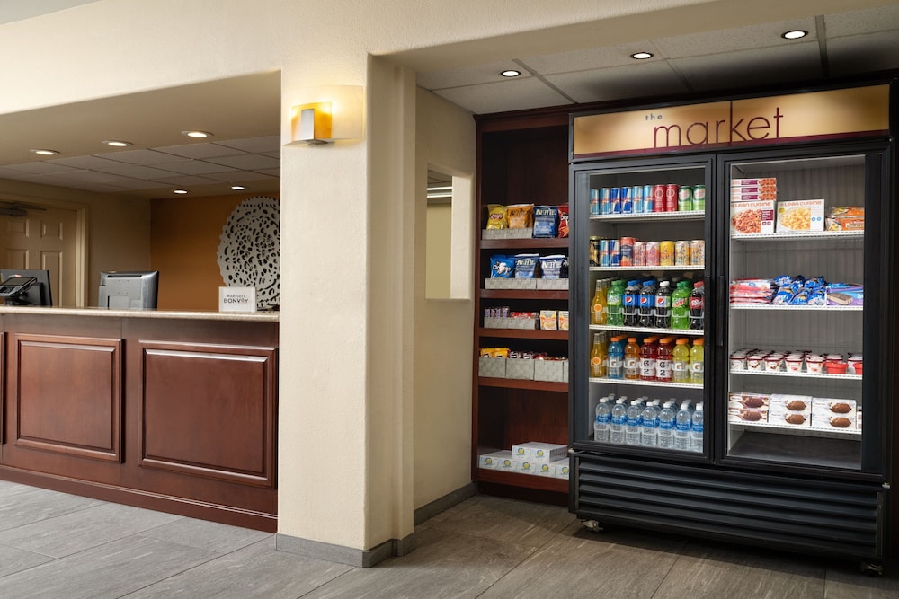 Fairfield Inn & Suites by Marriott San Francisco San Carlos - photo 4