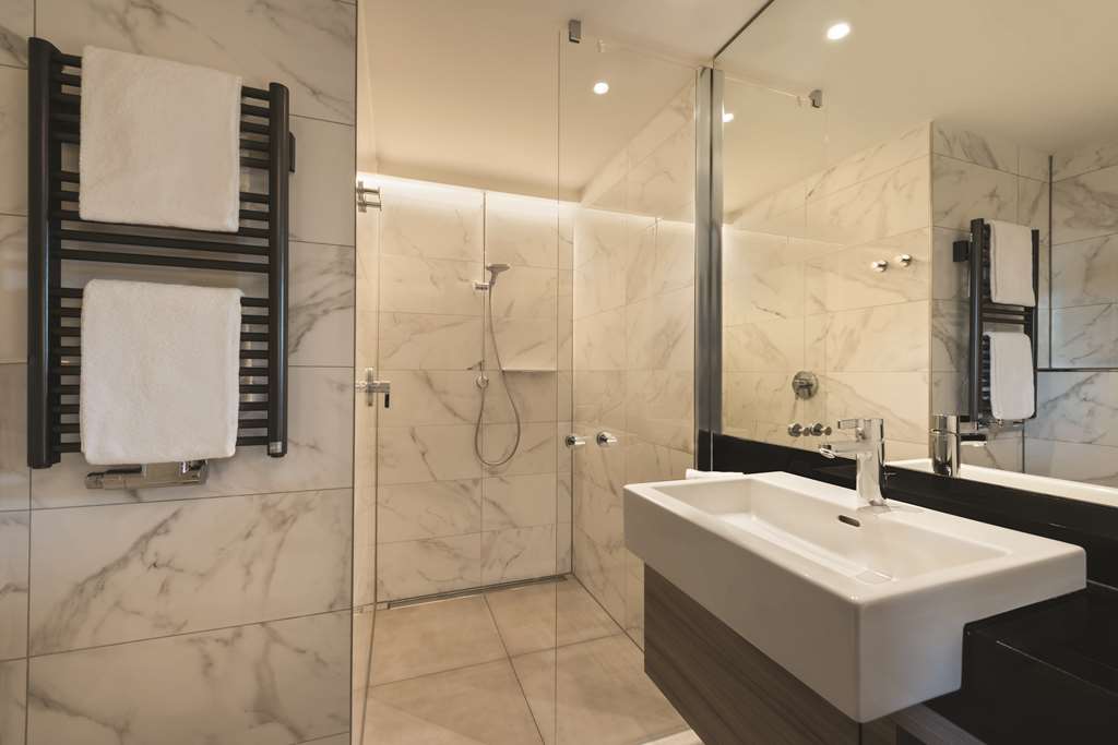 adina apartment hotel hamburg speicherstadt two bedroom bathroom