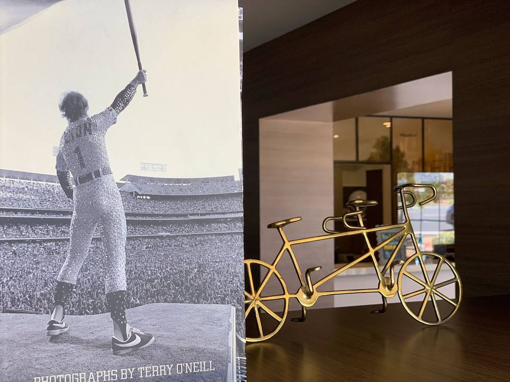 The Dylan At Sfo - photo 4