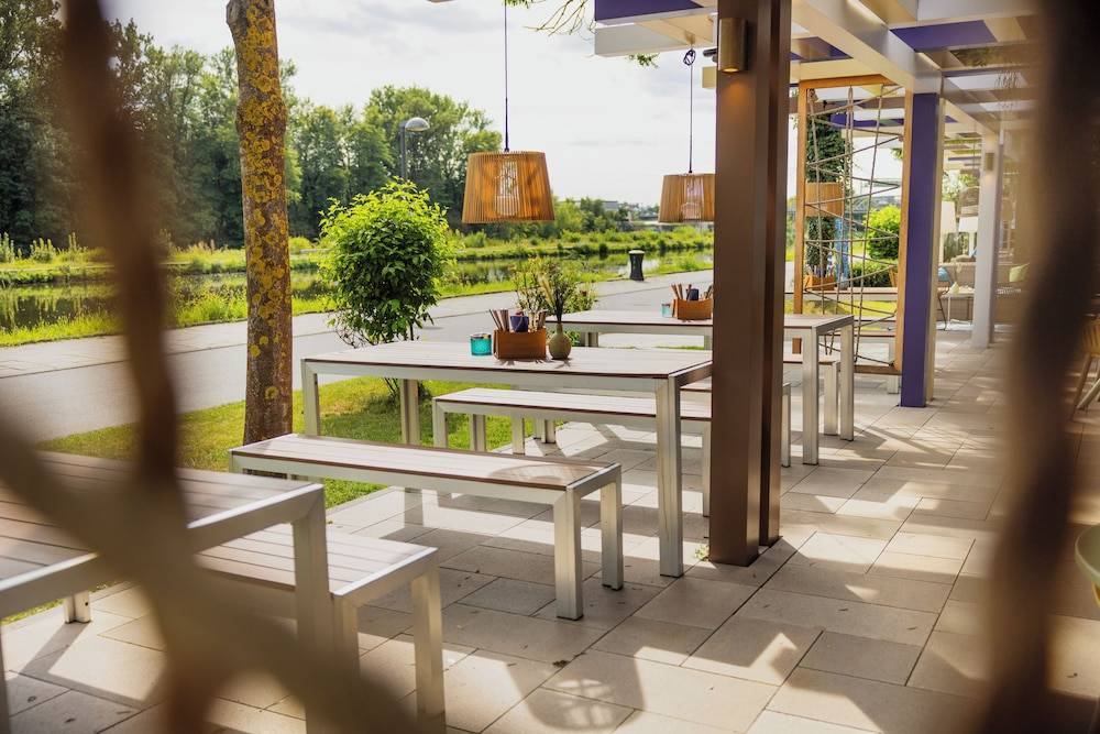 Sundeck