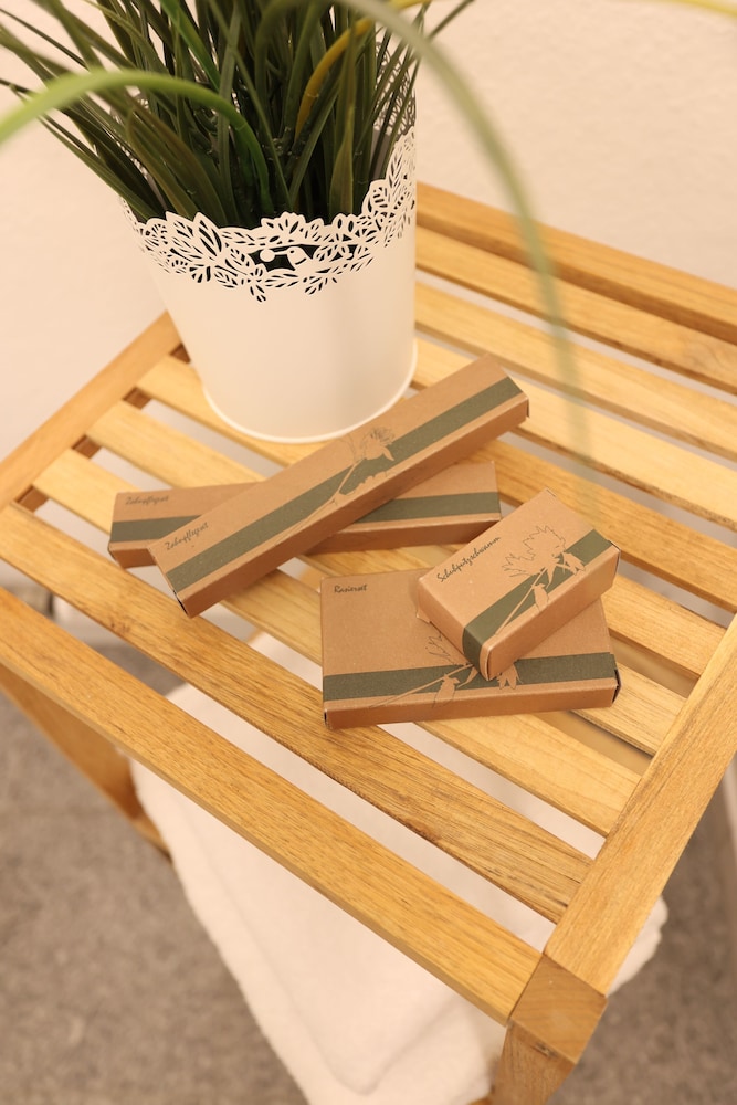Bathroom amenities
