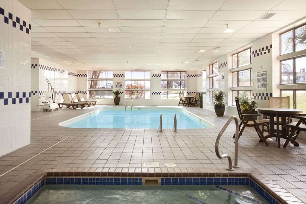 Baymont by Wyndham Sioux Falls - photo 3