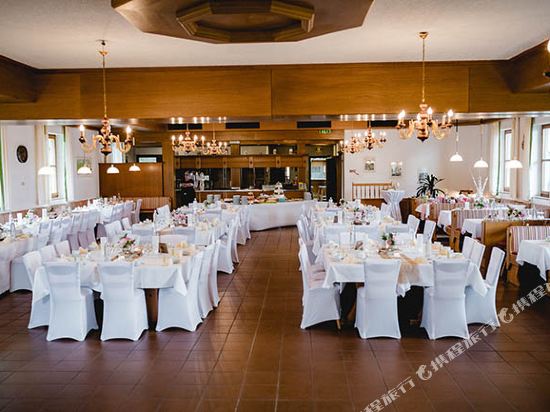 Hotel Interior/Public Areas
