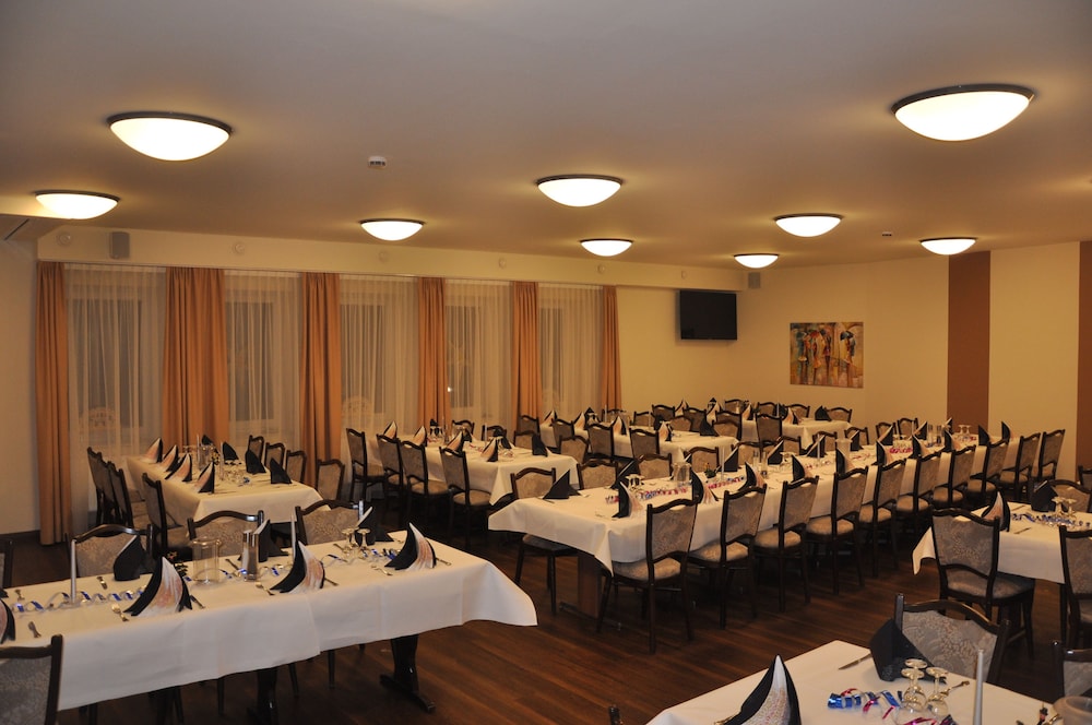 Indoor wedding
