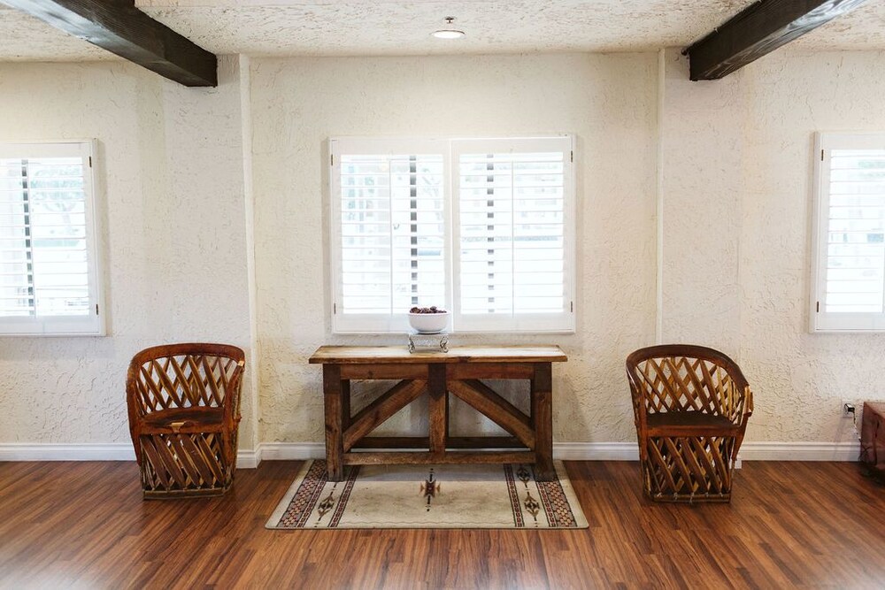 Channel Islands Inn - photo 3
