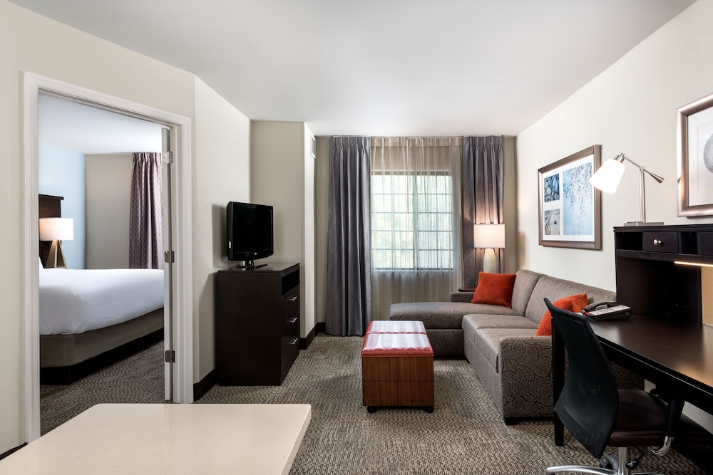 Staybridge Suites Chantilly Dulles Airport an IHG Hotel - photo 5