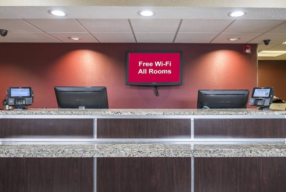Red Roof Inn Toledo Maumee - photo 3