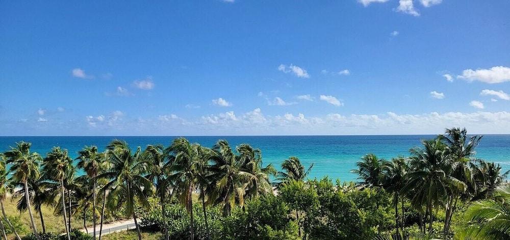 Days Inn & Suites Miami North Beach Oceanfront - featured photo