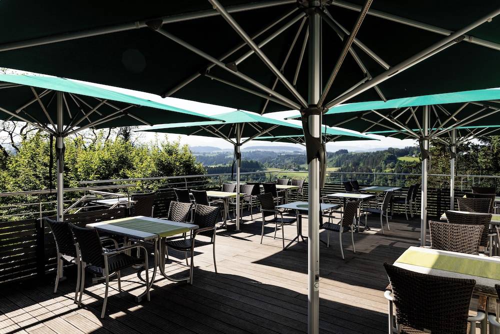 Sundeck