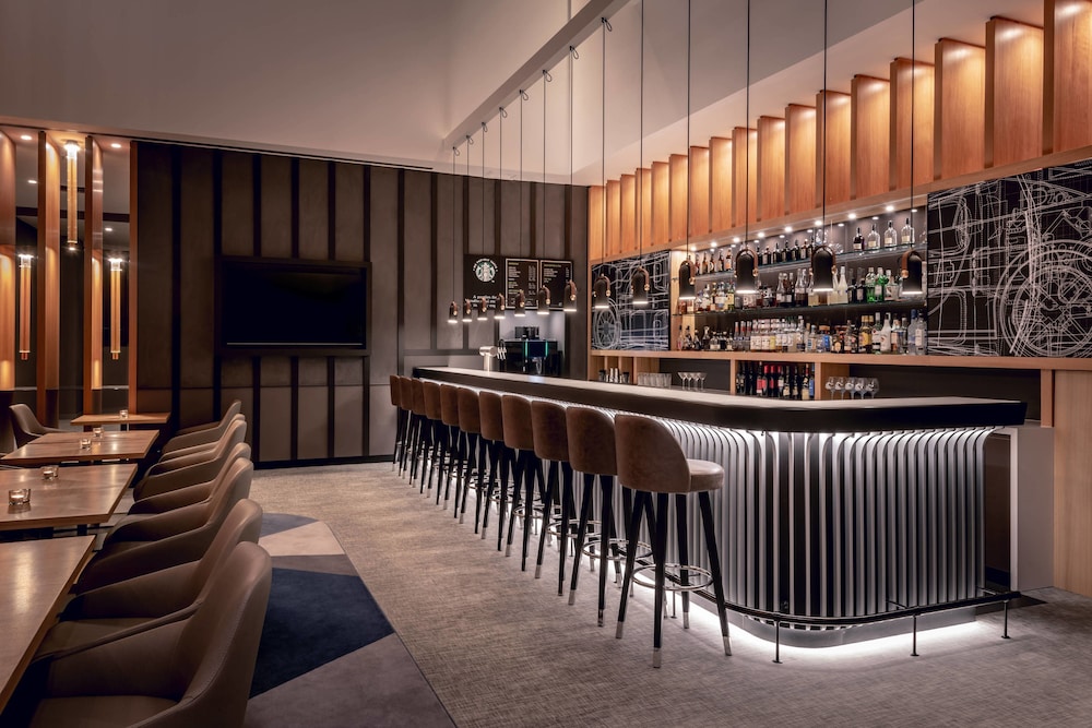 Hotel Bar