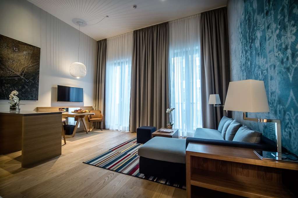 The Wellem in The Unbound Collection by Hyatt