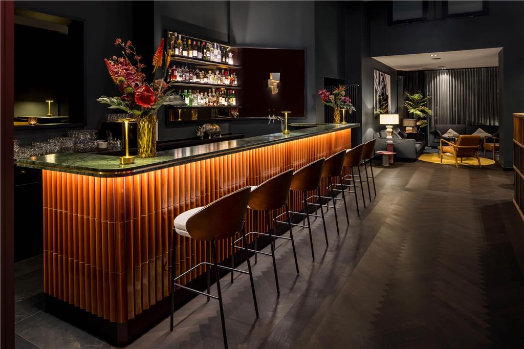 hotel amano dusseldorf bar