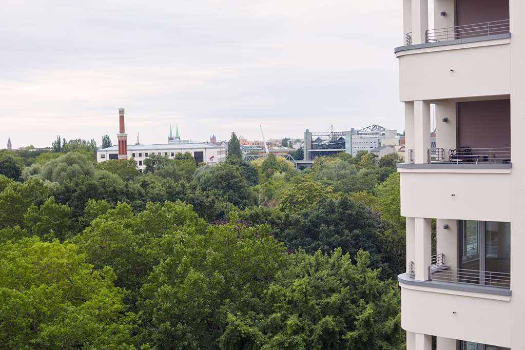 Scandic Berlin Potsdamer Platz room standard double twin KR TR view