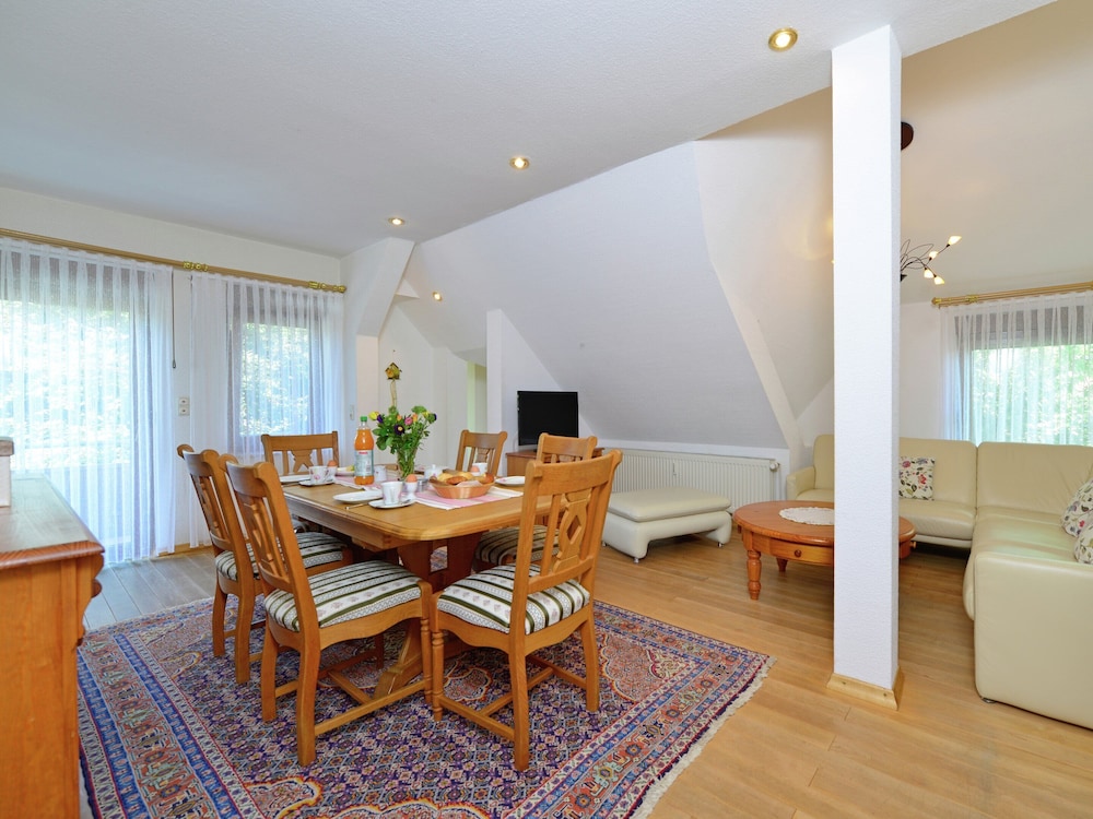Quaint Apartment in Eimelrod near Lake & Water Sports