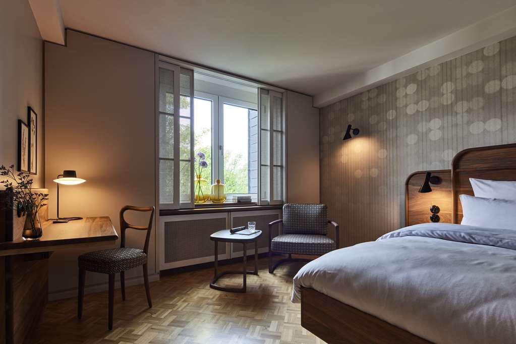 Economy Room