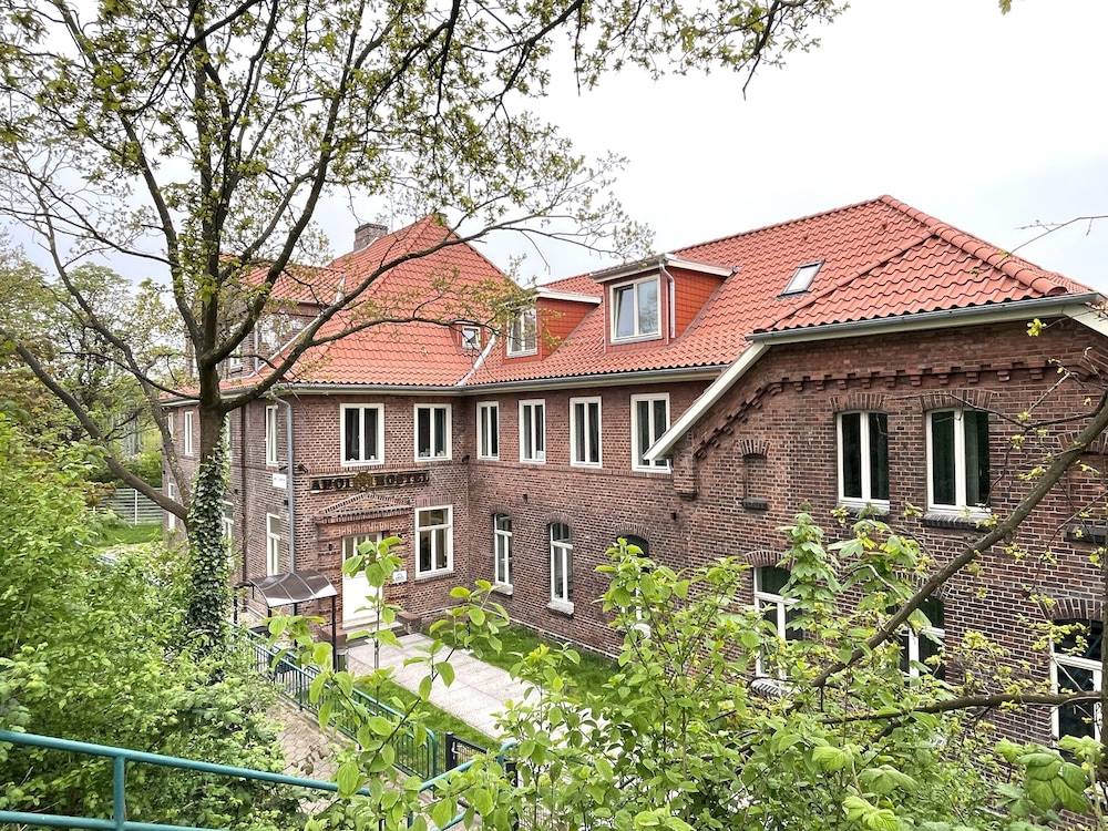 Primary image