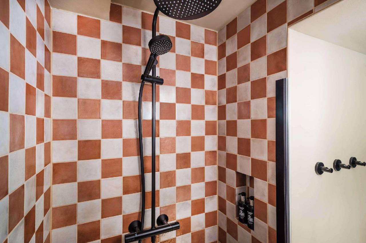 Guest room amenity