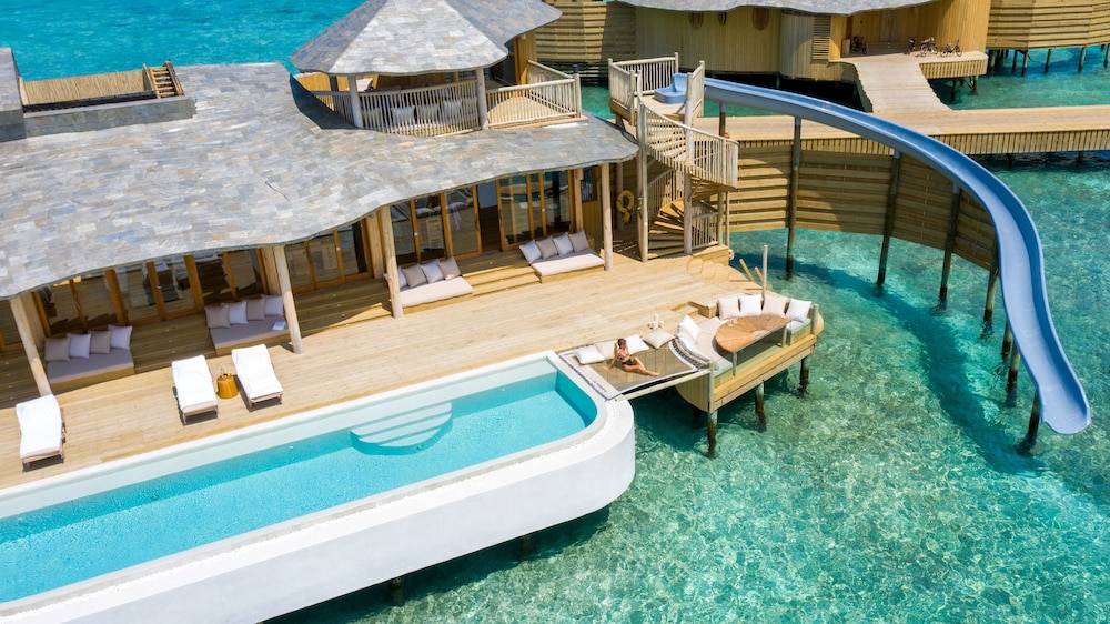 Private pool