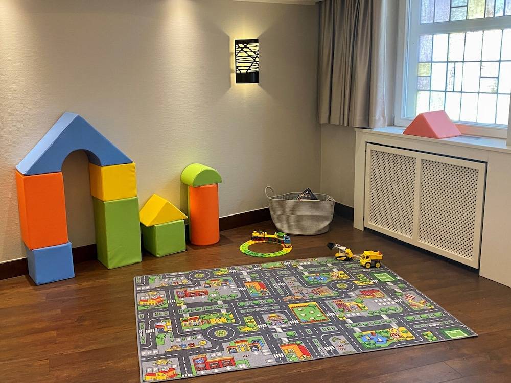 Children's play area - indoor