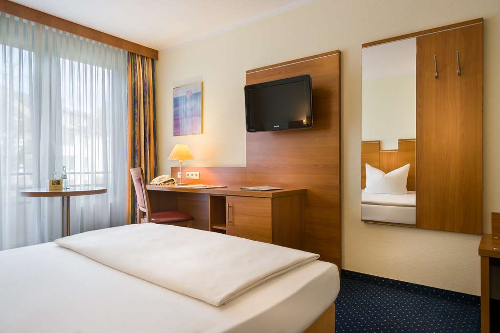 Superior French bed room TOP acora Hotel Bochum
