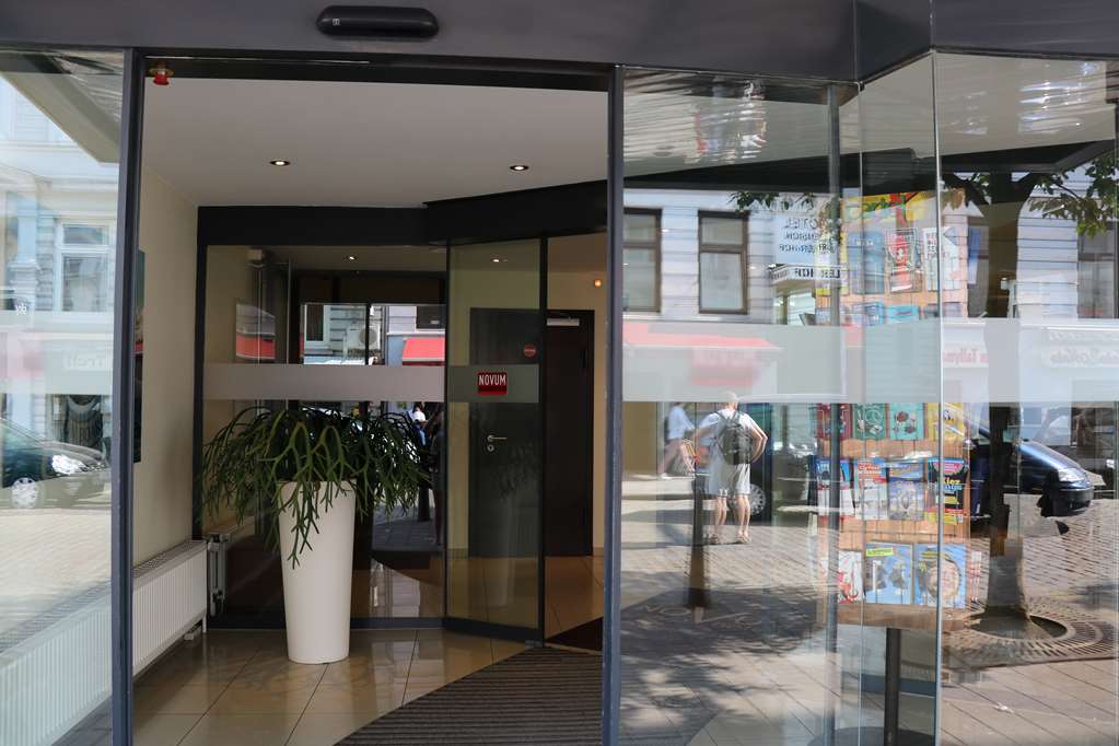 Entrance Novum Hotel Eleazar Hamburg