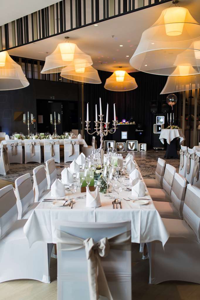 Wedding location - restaurant