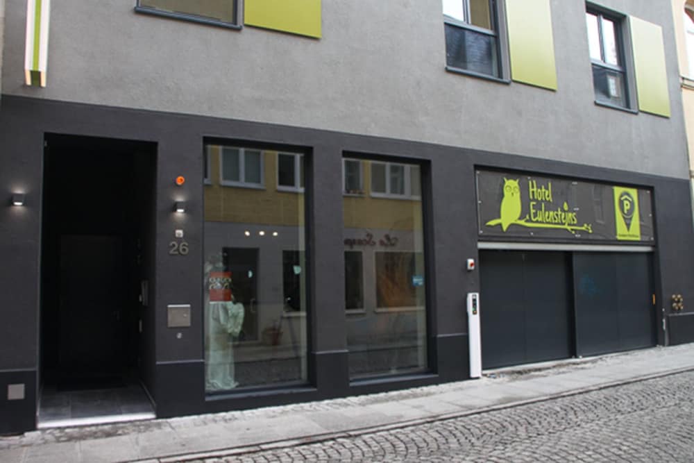 Primary image