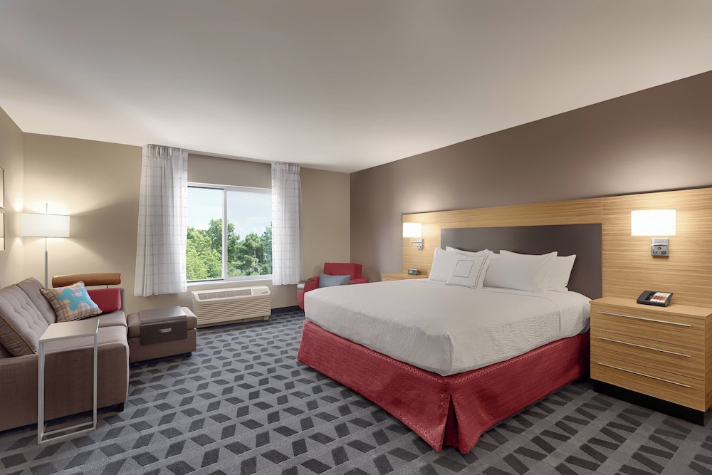 TownePlace Suites Charleston Mt. Pleasant - photo 4