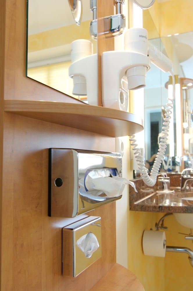 Bathroom amenities