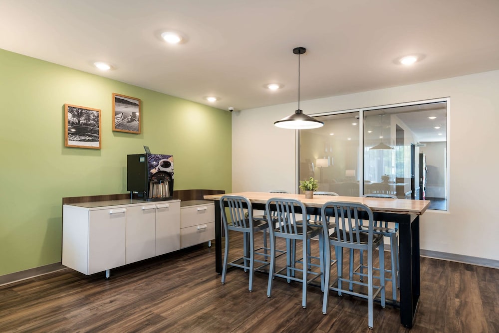 WoodSpring Suites Greensboro High Point North - photo 5