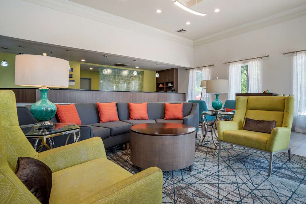 Best Western Carlton Suites - photo 2
