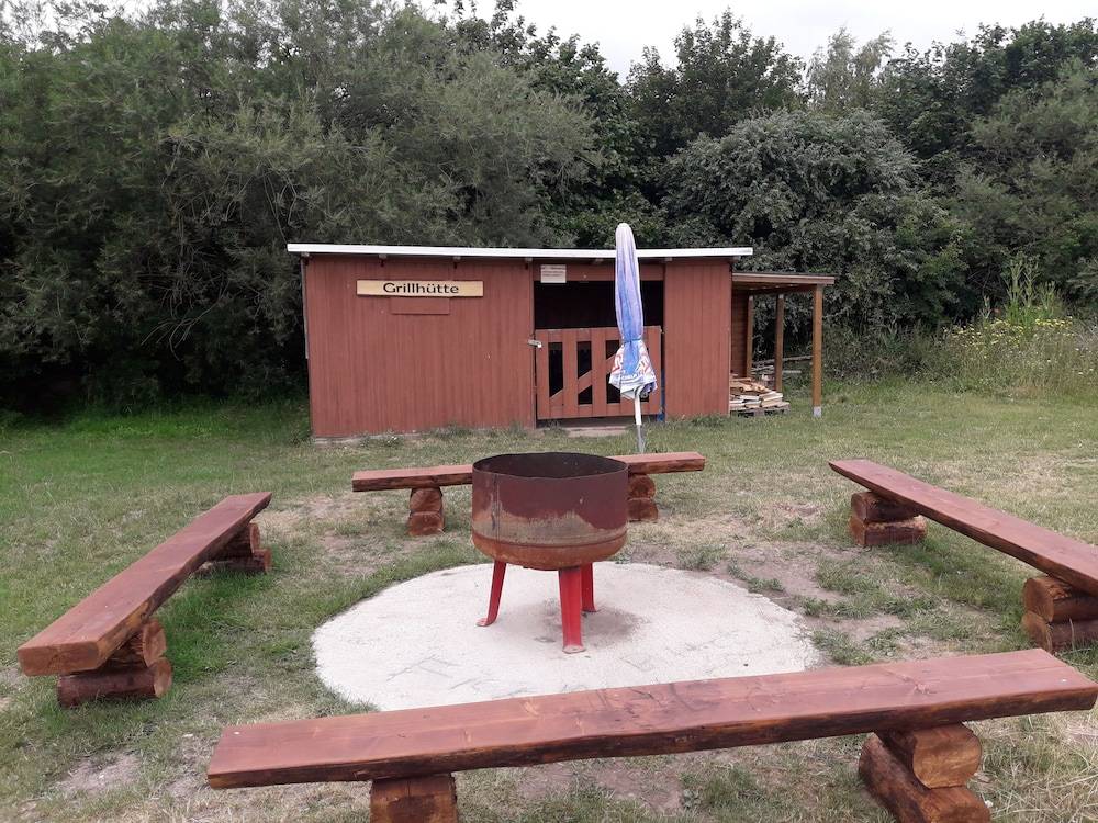 BBQ/picnic area